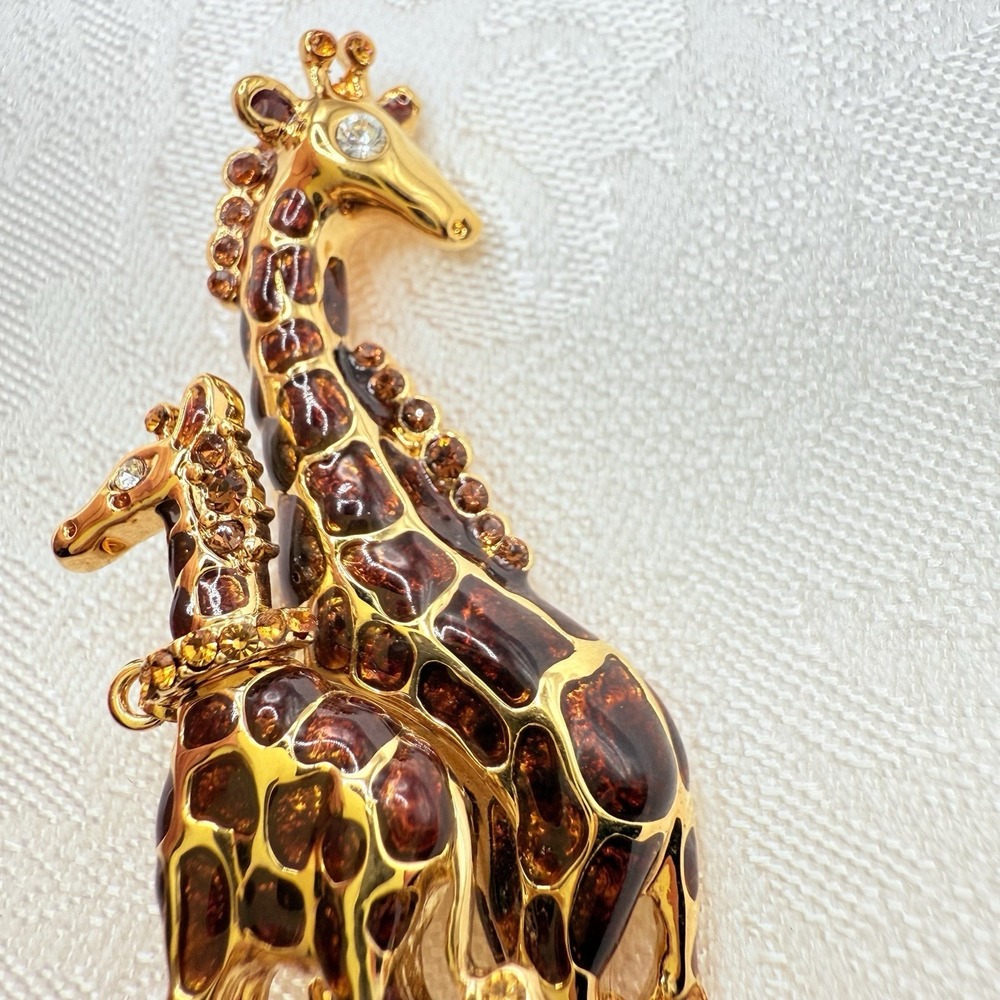St. John Gold Tone Metal Enamel & Jeweled Mother & Baby Giraffe Pin / Brooch - Picture 3 of 10